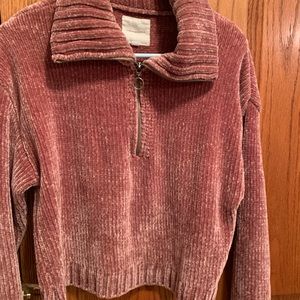 Zip neck cropped sweater